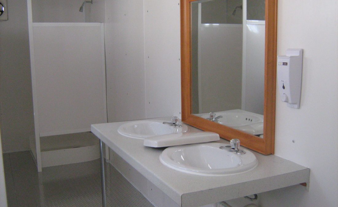 Baños Móviles PM-B02